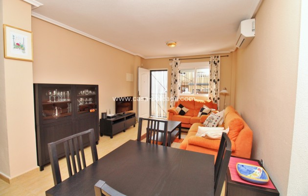 Herverkoop - Herenhuis - Villamartin - PAU 8