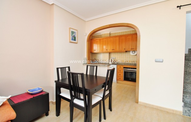 Herverkoop - Herenhuis - Villamartin - PAU 8
