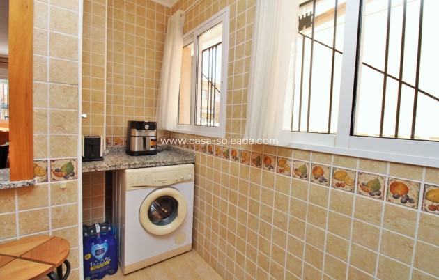Herverkoop - Herenhuis - Villamartin - PAU 8