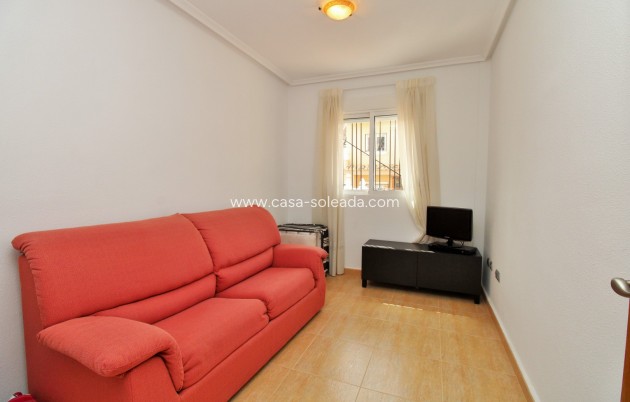 Herverkoop - Herenhuis - Villamartin - PAU 8