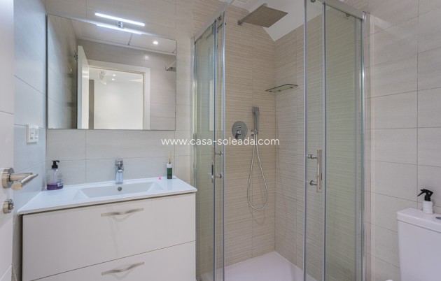 Resale - Townhouse - Villamartin - Villamartín