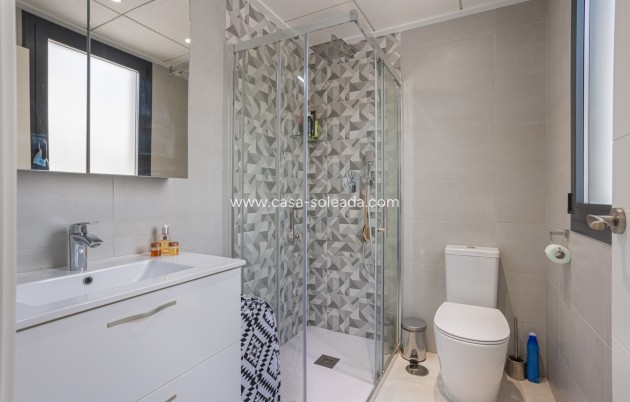 Resale - Townhouse - Villamartin - Villamartín