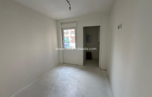 Resale - Apartment / flat - Torrevieja - Costa Blanca