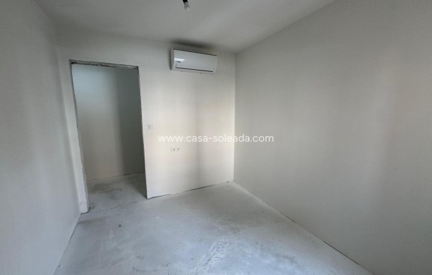 Resale - Apartment / flat - Torrevieja - Costa Blanca