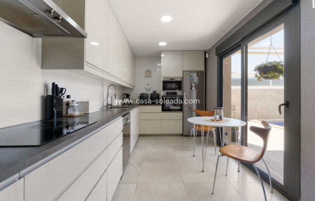 Herverkoop - Villa - Daya Nueva - Costa Blanca