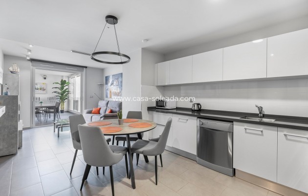 Resale - Apartment / flat - La Mata - Costa Blanca