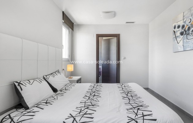 Resale - Apartment / flat - La Mata - Costa Blanca