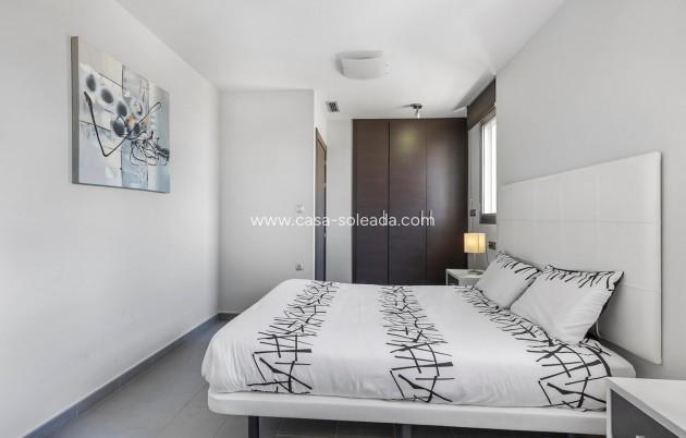 Resale - Apartment / flat - La Mata - Costa Blanca