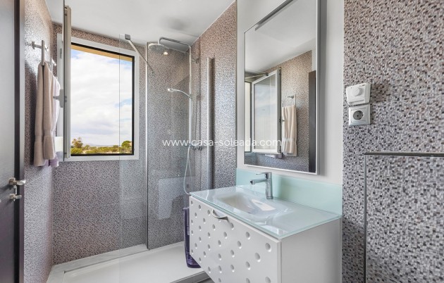 Resale - Apartment / flat - La Mata - Costa Blanca