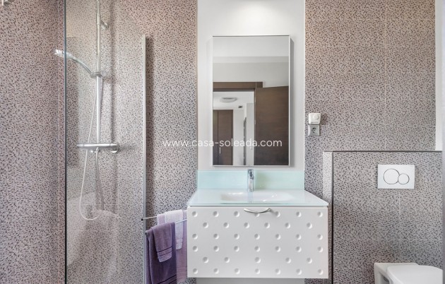 Resale - Apartment / flat - La Mata - Costa Blanca