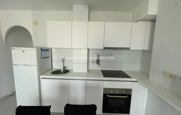 Resale - Apartment / flat - Torrevieja - Center