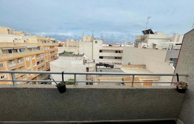 Resale - Apartment / flat - Torrevieja - Center