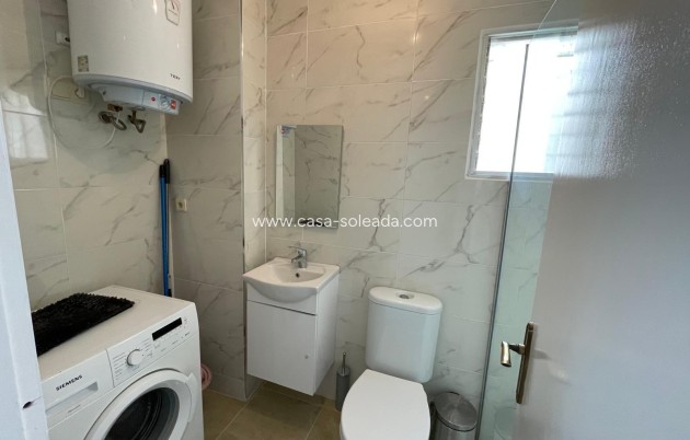 Resale - Apartment / flat - Torrevieja - Center