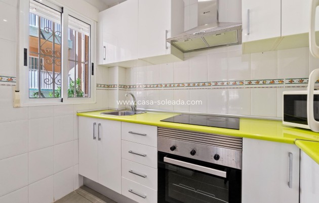 Herverkoop - Appartement / flat - Torrevieja - Cabo cervera