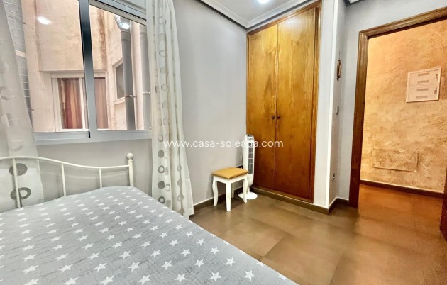 Resale - Apartment / flat - Torrevieja - Center