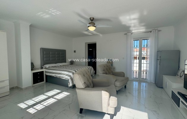 Herverkoop - Villa - Orihuela Costa - Costa Blanca