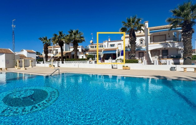 Herverkoop - Villa - Orihuela Costa - Costa Blanca