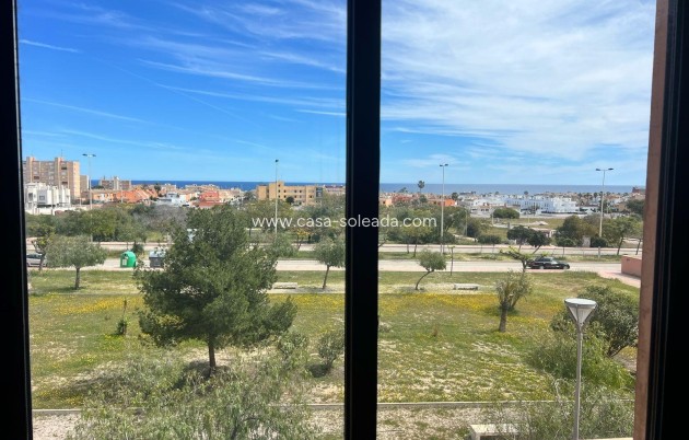 Herverkoop - Appartement / flat - Torrevieja - Aguas nuevas