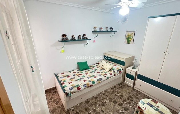 Resale - Apartment / flat - Torrevieja - Center