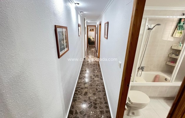 Resale - Apartment / flat - Torrevieja - Center
