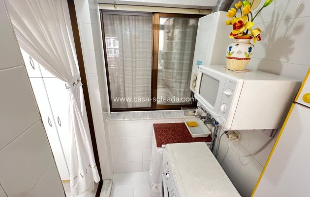Resale - Apartment / flat - Torrevieja - Center