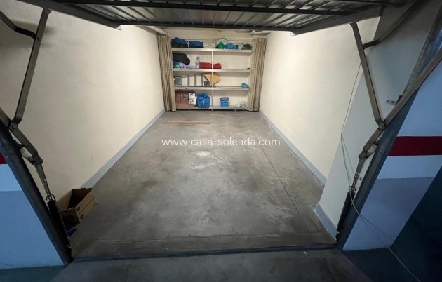 Resale - Apartment / flat - Torrevieja - Center