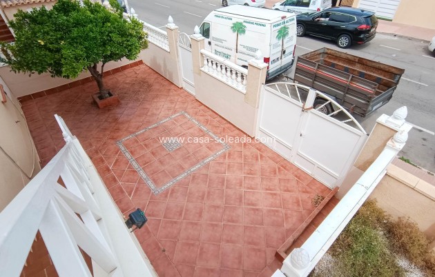 Wiederverkauf - Bungalow - Torrevieja - Parque Acuático - Sector 25