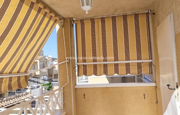 Wiederverkauf - Bungalow - Torrevieja - Parque Acuático - Sector 25