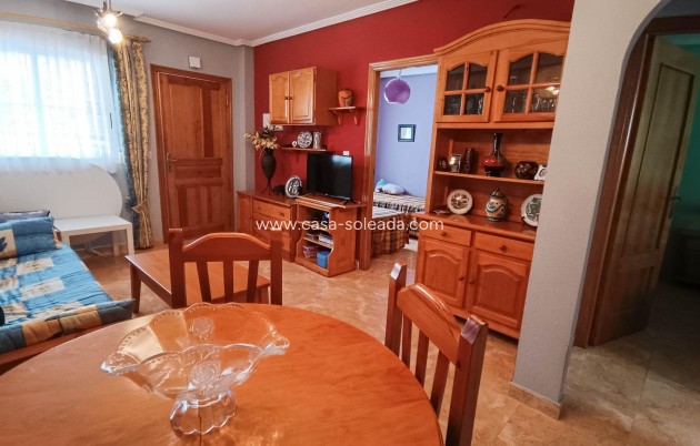 Wiederverkauf - Bungalow - Torrevieja - Parque Acuático - Sector 25