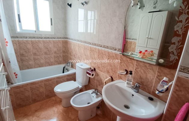 Wiederverkauf - Bungalow - Torrevieja - Parque Acuático - Sector 25