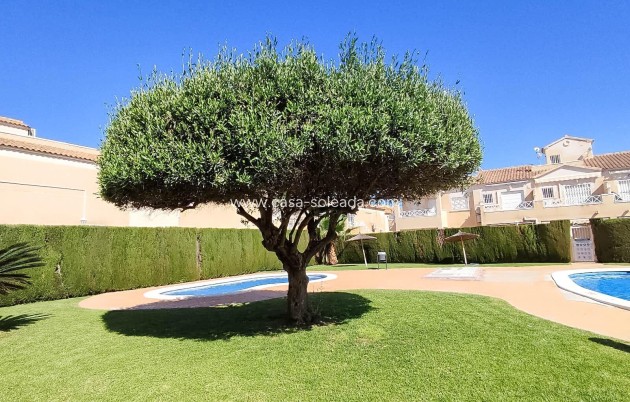 Wiederverkauf - Bungalow - Torrevieja - Parque Acuático - Sector 25