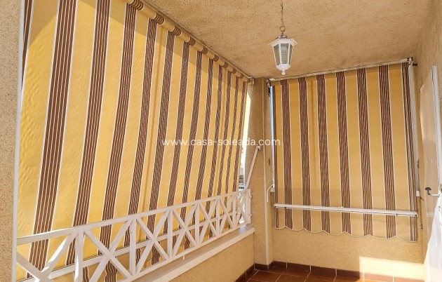 Wiederverkauf - Bungalow - Torrevieja - Parque Acuático - Sector 25