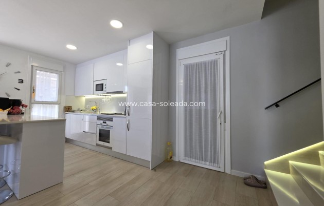Herverkoop - Villa - Pilar de la Horadada - Zona Pueblo