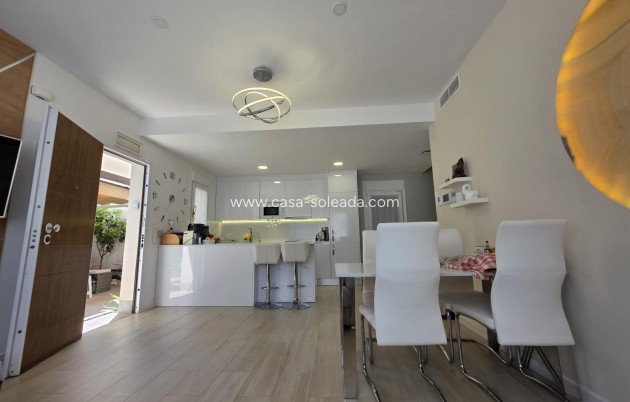 Herverkoop - Villa - Pilar de la Horadada - Zona Pueblo