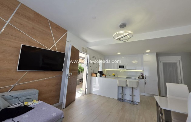 Herverkoop - Villa - Pilar de la Horadada - Zona Pueblo