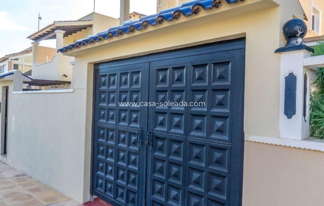 Herverkoop - Villa - Orihuela Costa - Costa Blanca