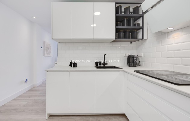 Wiederverkauf - Wohnung - Torrevieja - Acequion