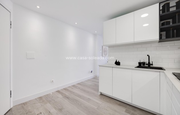 Wiederverkauf - Wohnung - Torrevieja - Acequion