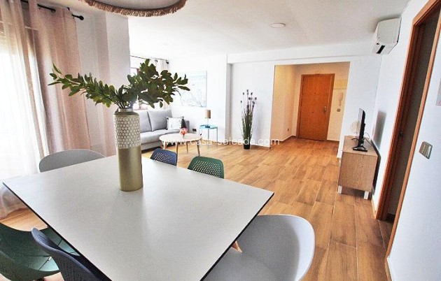 Resale - Apartment / flat - Guardamar del Segura - Pueblo