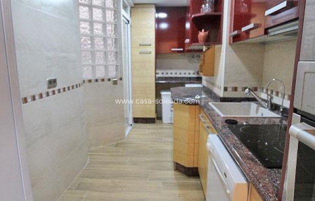 Resale - Apartment / flat - Guardamar del Segura - Pueblo