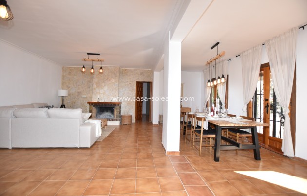 Wiederverkauf - Country Property/Finca - Algorfa - Inland
