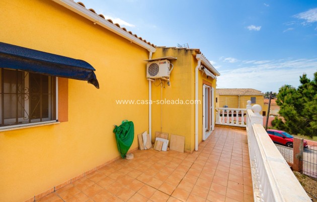 Wiederverkauf - Villa - Torrevieja - Aguas nuevas