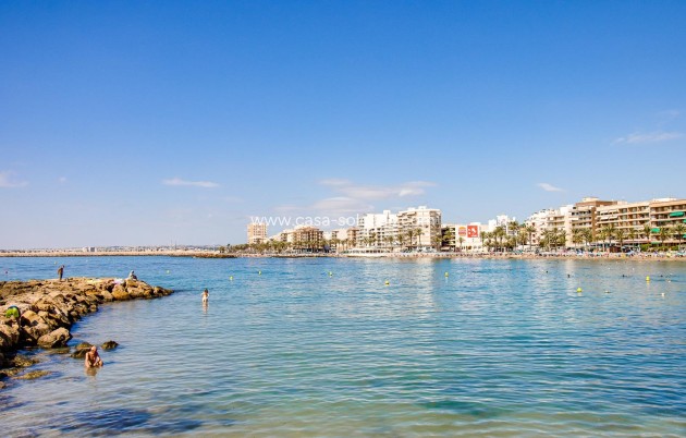 Wiederverkauf - Villa - Torrevieja - Aguas nuevas