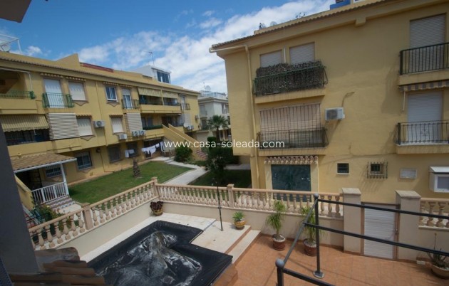 Wiederverkauf - Wohnung - Torrevieja - Mar Azul