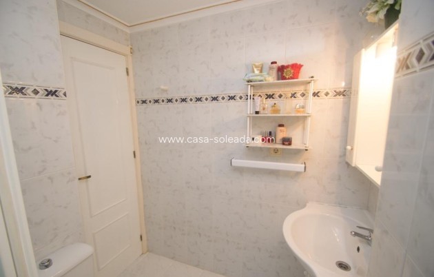 Wiederverkauf - Wohnung - Torrevieja - Mar Azul