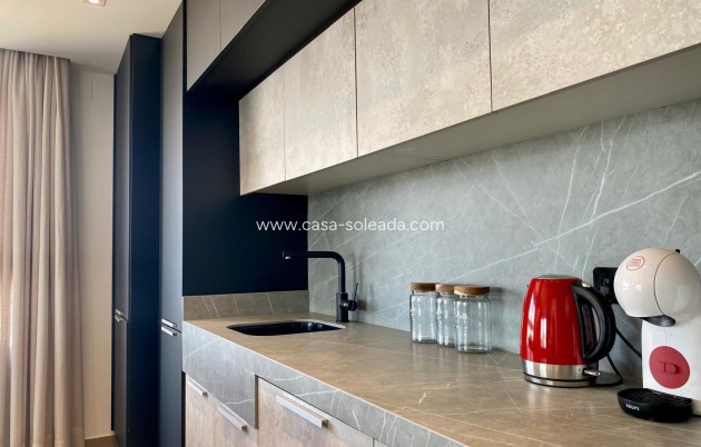 Herverkoop - Appartement / flat - Torrevieja - Punta Prima