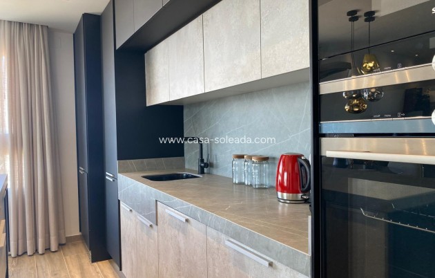 Herverkoop - Appartement / flat - Torrevieja - Punta Prima