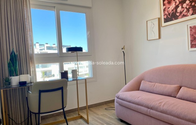 Herverkoop - Appartement / flat - Torrevieja - Punta Prima