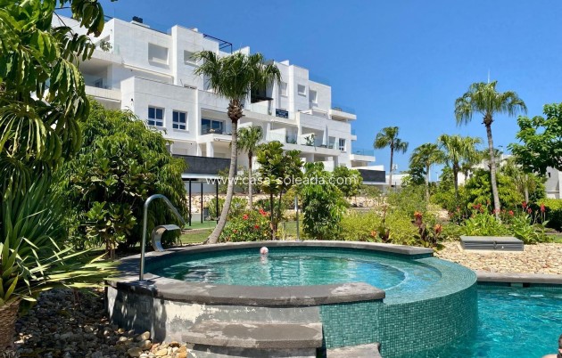Herverkoop - Appartement / flat - Torrevieja - Punta Prima