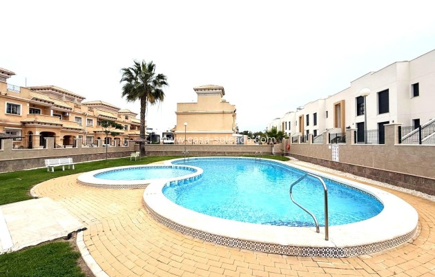 Herverkoop - Villa - Orihuela Costa - Villamartín